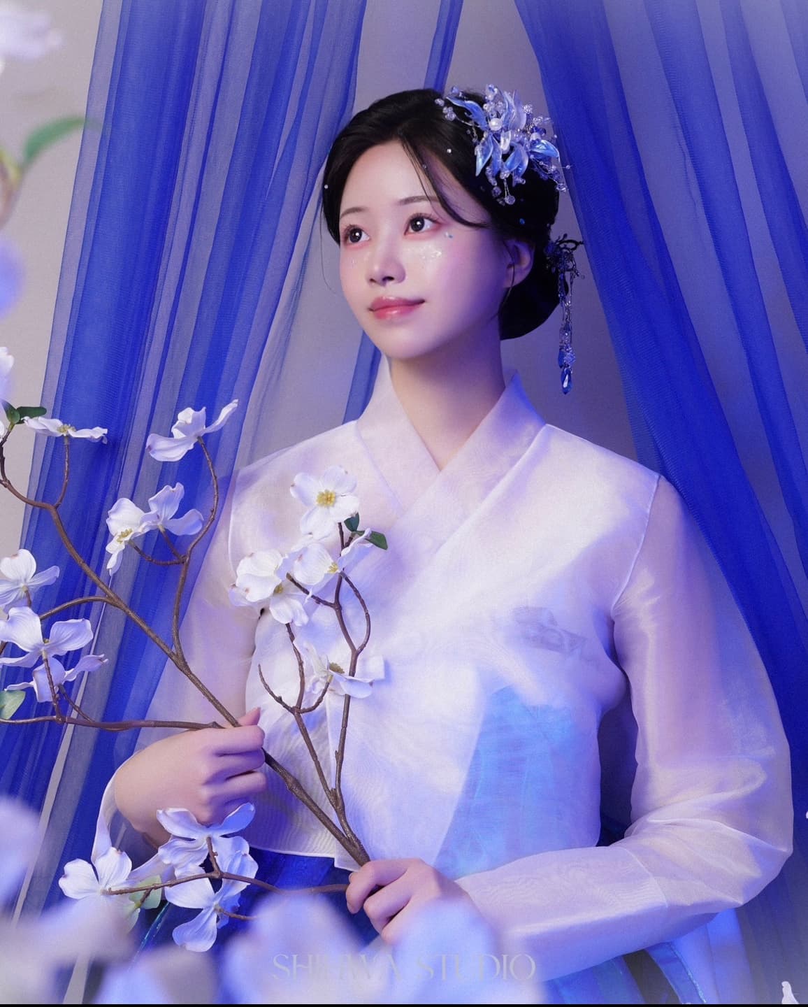 홍유라
